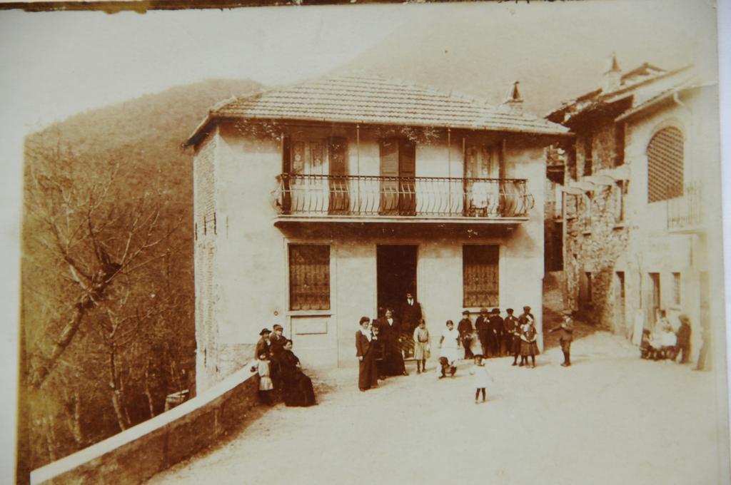 Locanda Del Pittore Arcumeggia Buitenkant foto