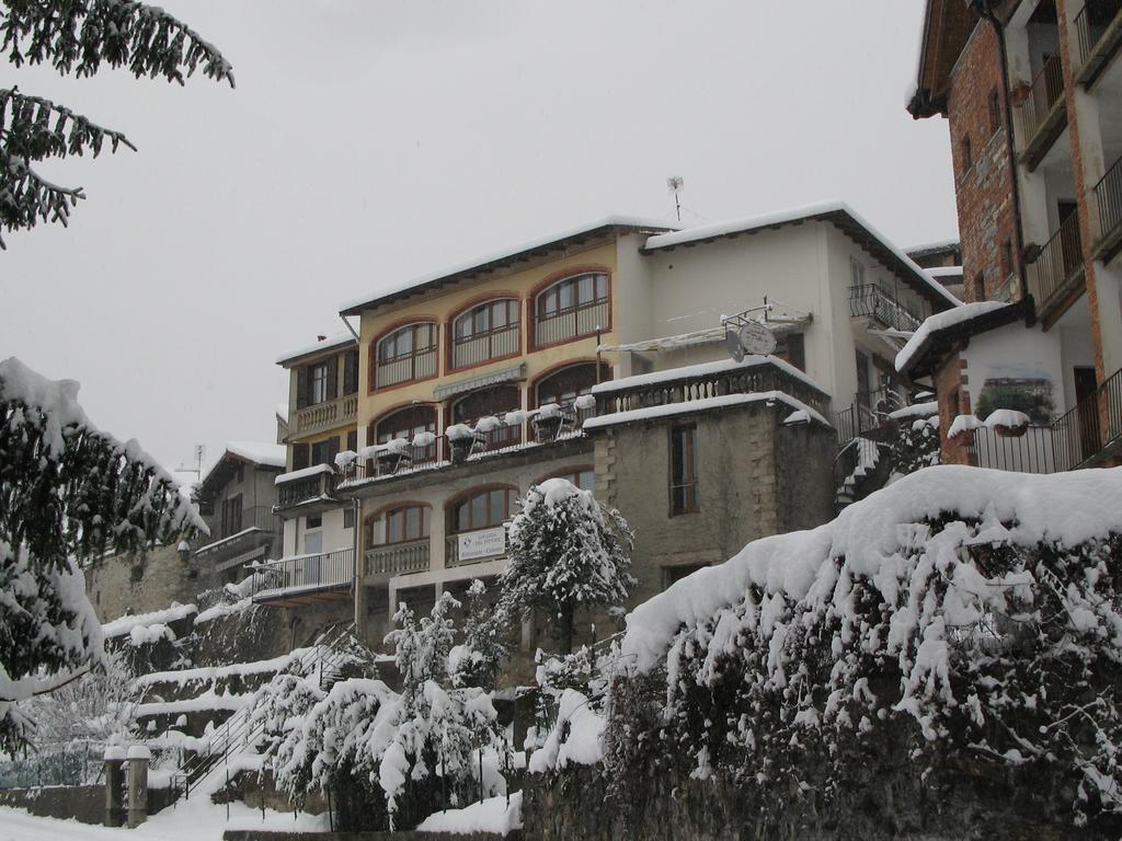 Locanda Del Pittore Arcumeggia Buitenkant foto