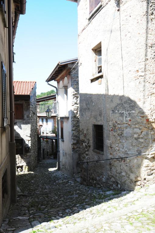 Locanda Del Pittore Arcumeggia Buitenkant foto