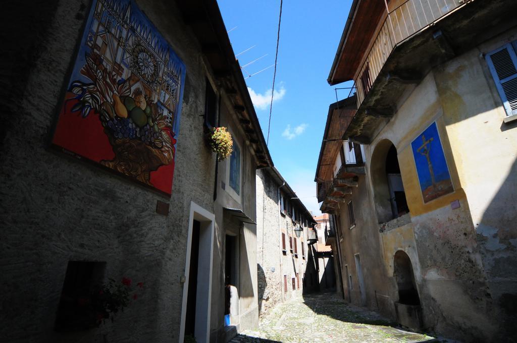 Locanda Del Pittore Arcumeggia Buitenkant foto