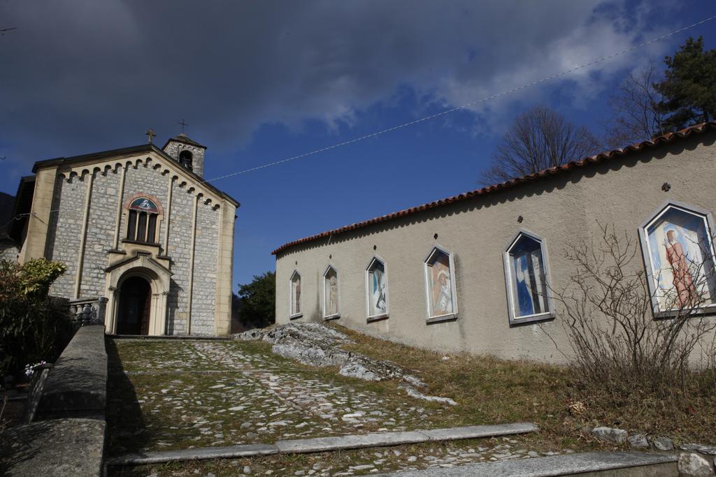 Locanda Del Pittore Arcumeggia Buitenkant foto