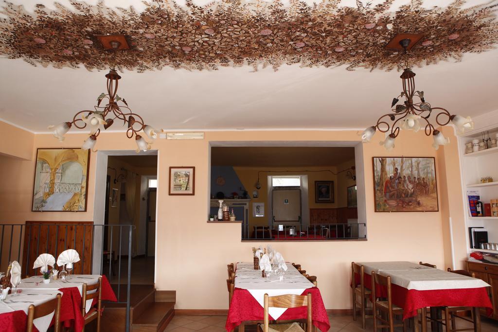 Locanda Del Pittore Arcumeggia Buitenkant foto